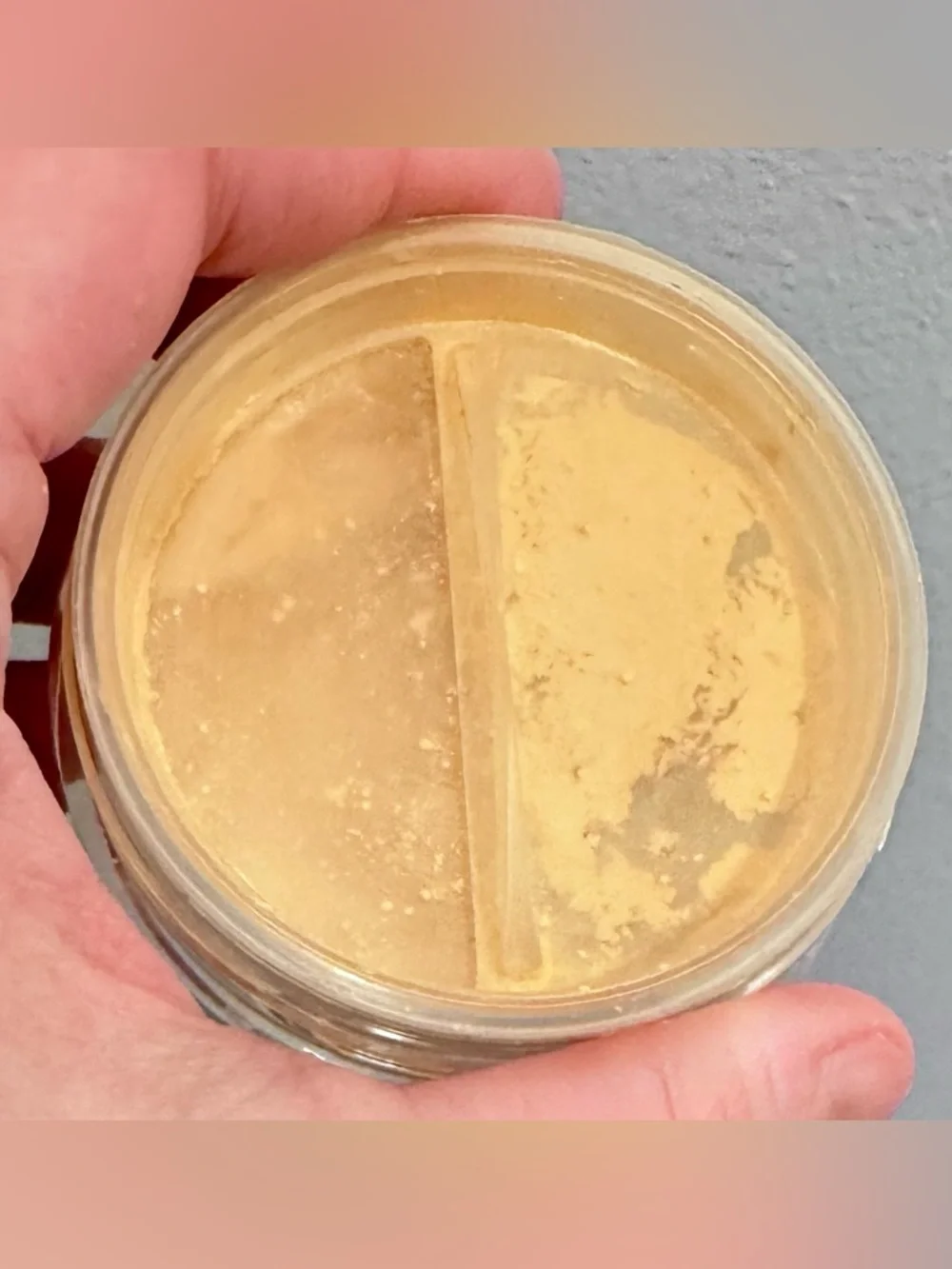 Like New Bobbi Brown Sheer Finish Loose Powder in Soft Sand